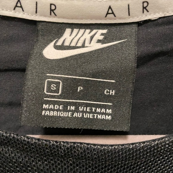 Nike Workout Top - Picture 3 of 3